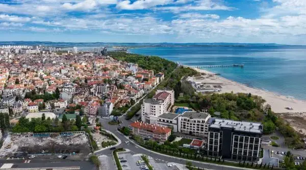 Burgas, mai scump ca Bora Bora: Eurovision 2027 umflă prețurile la cazare