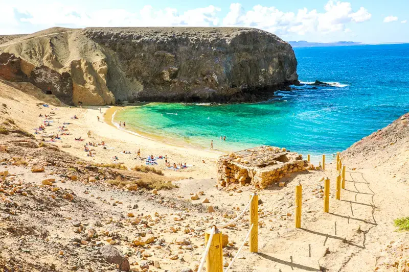 Insulele Canare: Un Paradis al Contrastelor