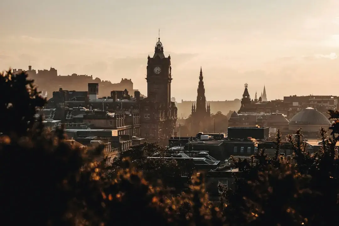 Unde ne cazăm în Edinburgh în 2026: Ghidul complet pentru o vacanță reușită