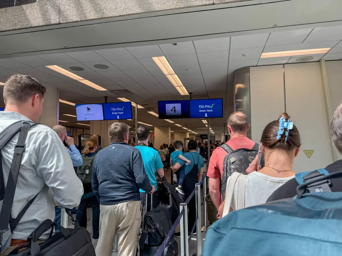 Unul din trei americani poate trece acum prin securitatea aeroportului