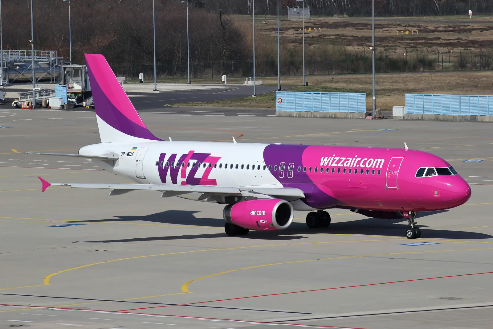 Wizz Air taie masiv din zborurile de pe Aeroportul Craiova: Ce rute dispar din octombrie