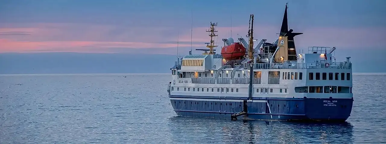 Adventure Canada lansează noi croaziere de expediție pentru 2028 în Arctic, Islanda, Feroe și Antarc