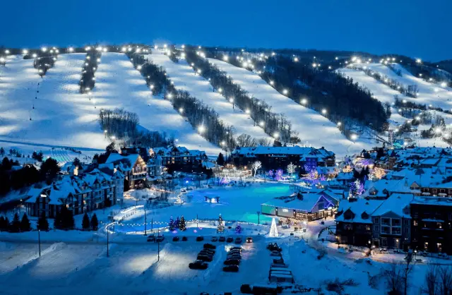 Blue Mountain sărbătorește 85 de ani de schi în Ontario