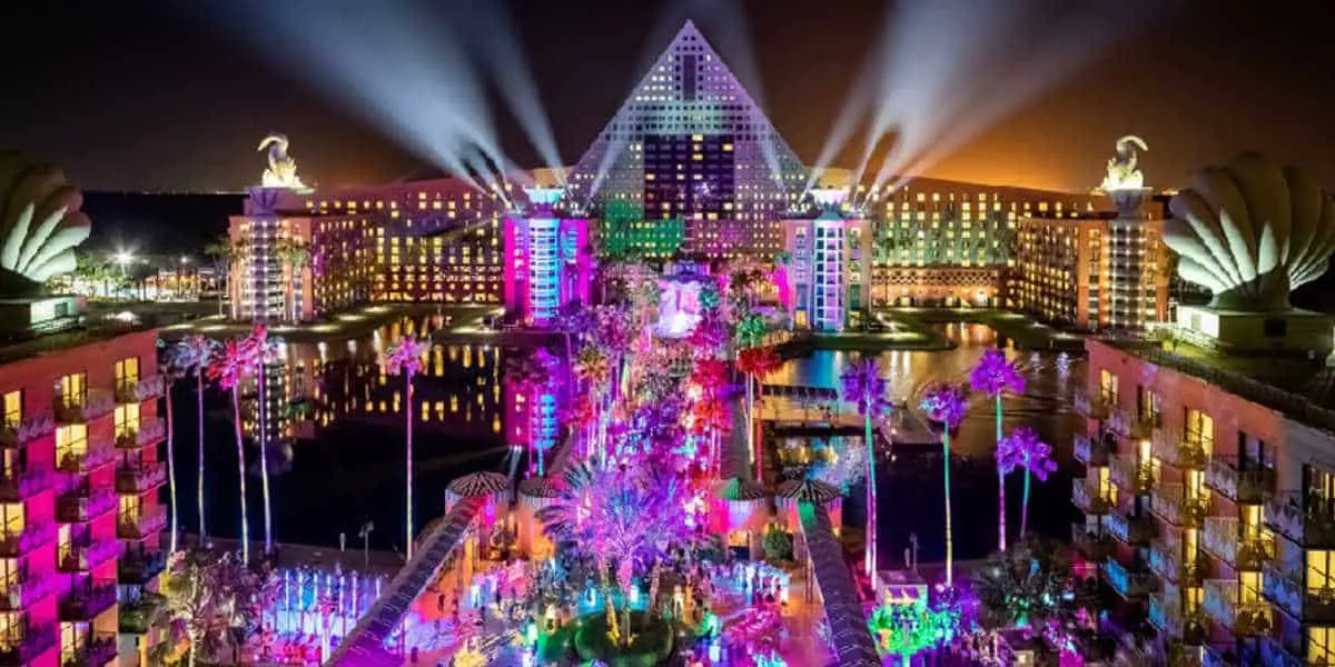 Disney World relansează restaurant după incendiu: 106 de zile de renovare și siguranță