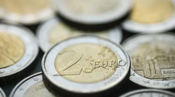 Monede de 2 euro din vacanță: unele valoare de 1.550 de ori mai mult