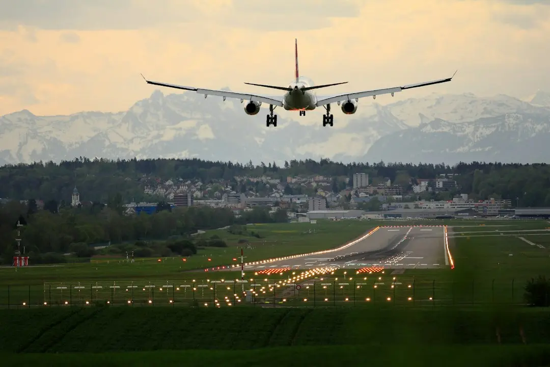 Noul sistem de aterizare al Aeroportului Suceava a trecut cu brio primul test real de ceață densă din această toamnă.