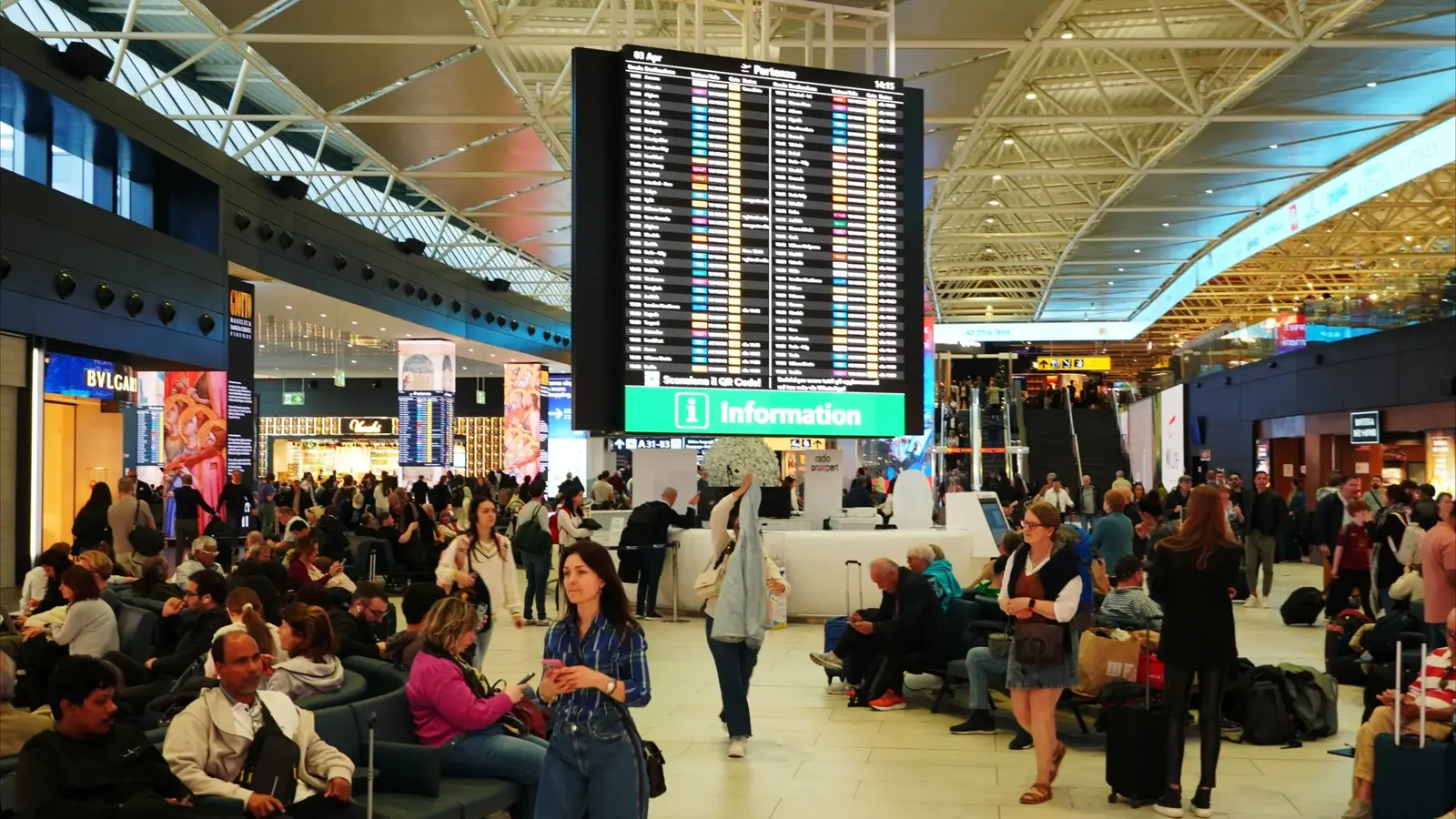 Umbra conflictelor: Turismul mondial, frânat de incertitudinea geopolitică în 2026